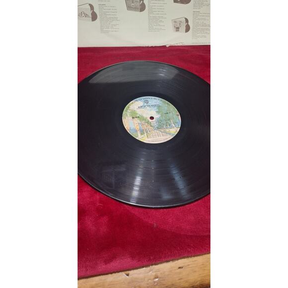 Original 1976 Best Of The Doobies- vinyl lp record- vg++ shrink bs 2978 nice - Picture 8 of 10